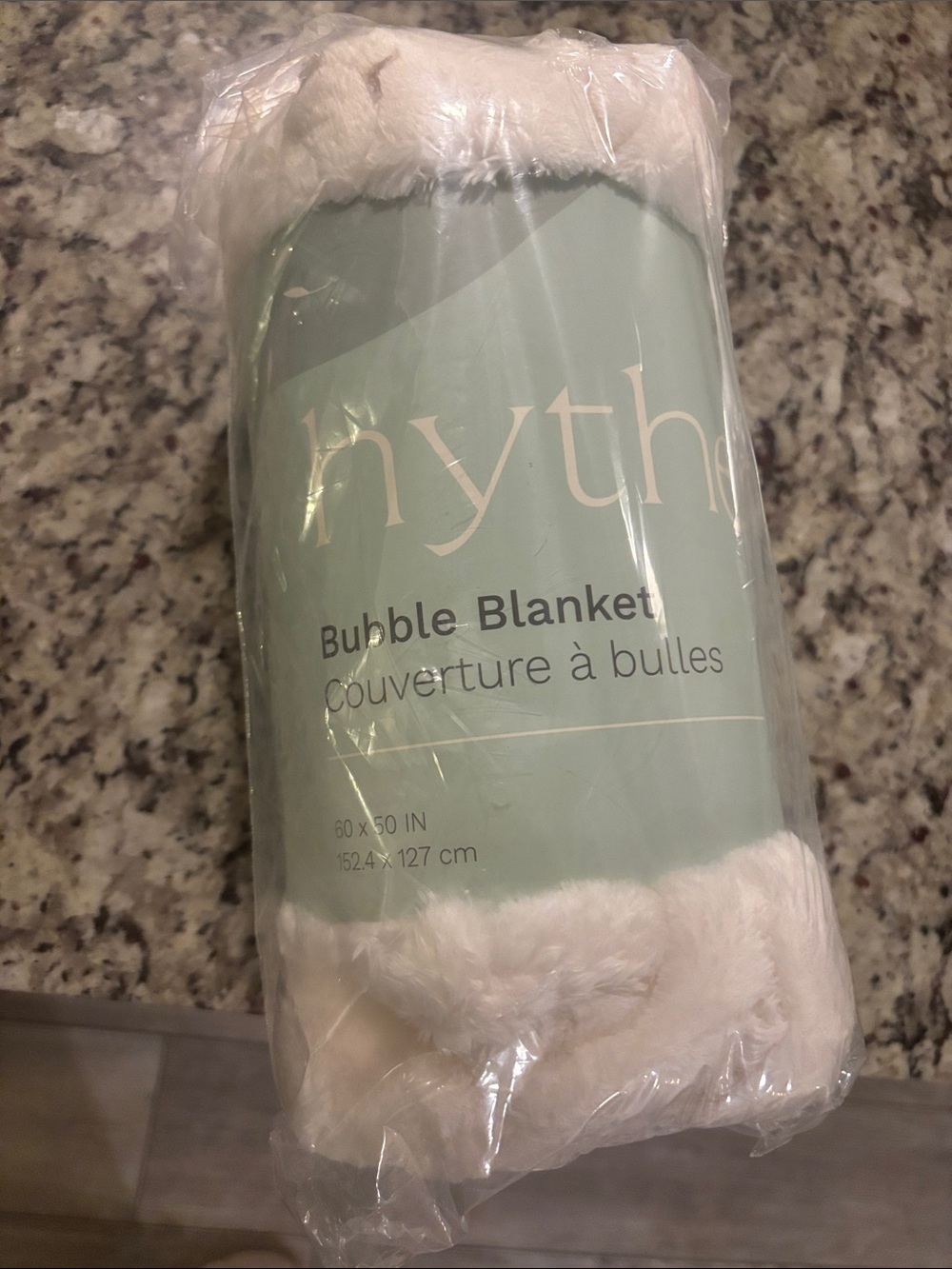 HYTHE Bubble Blanket - White Plush Throw - BNWT
